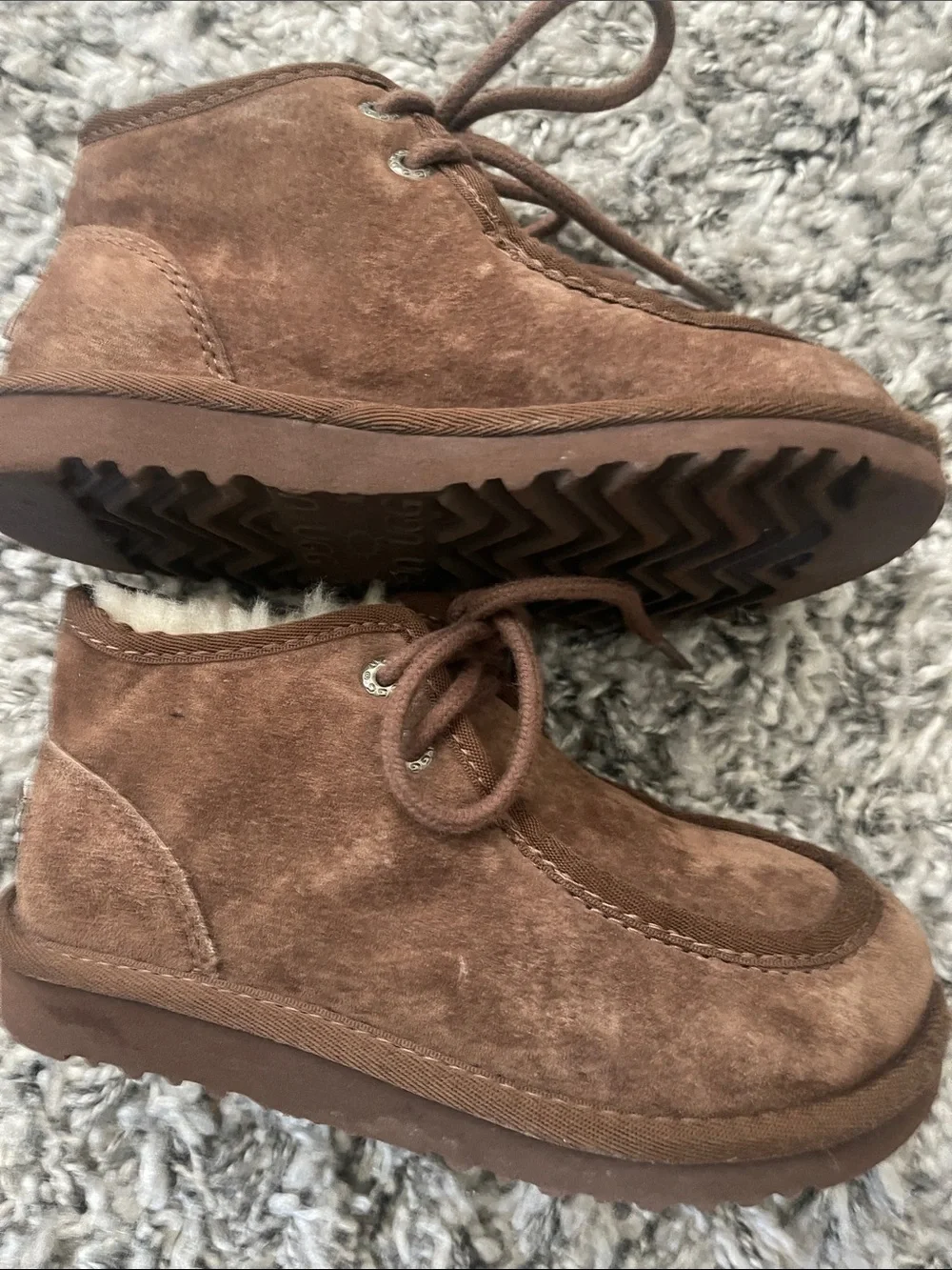 UGG Kids Brown Suede Shearling Lace-Up Boots
